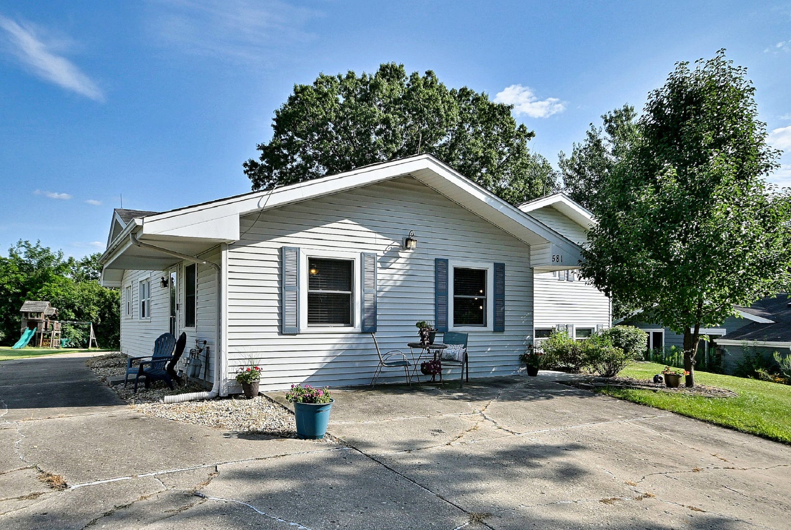 20W581 Glen Court
