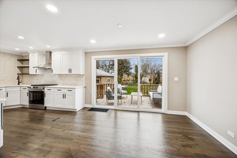 Tiny photo for 1623 Manchester Avenue, Westchester, IL 60154 (MLS # 12525123)