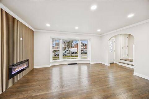 Tiny photo for 1623 Manchester Avenue, Westchester, IL 60154 (MLS # 12525123)