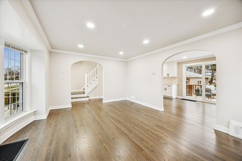 Tiny photo for 1623 Manchester Avenue, Westchester, IL 60154 (MLS # 12525123)