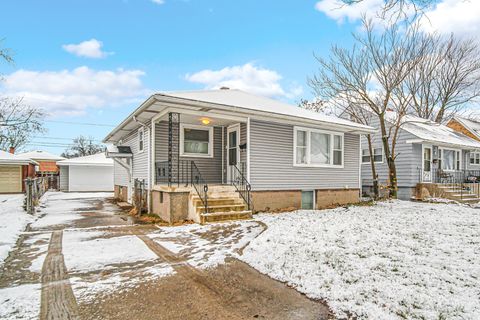 Photo of 650 Mackinaw Avenue, Calumet City, IL 60409 (MLS # 12480387)