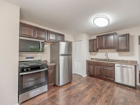 Tiny photo for 418 Tanglewood Drive, Streamwood, IL 60107 (MLS # 12505865)