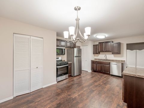 Tiny photo for 418 Tanglewood Drive, Streamwood, IL 60107 (MLS # 12505865)