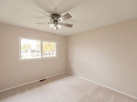 Tiny photo for 418 Tanglewood Drive, Streamwood, IL 60107 (MLS # 12505865)