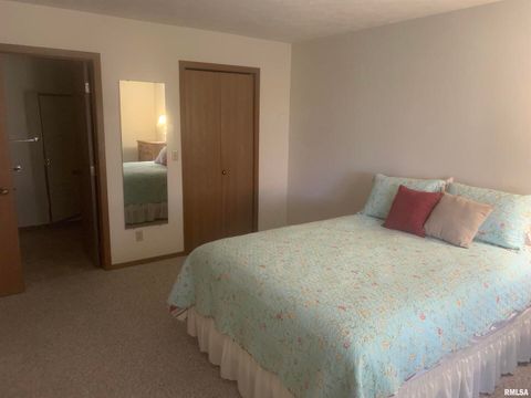 Tiny photo for 4237 26TH Avenue #1, Moline, IL 61265 (MLS # QC4268681)