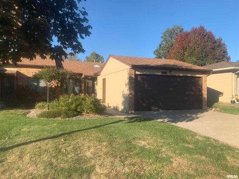 Photo of 4237 26TH Avenue, Moline, IL 61265 (MLS # QC4268681)