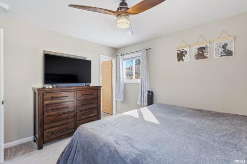 Tiny photo for 3880 TANGLEFOOT Court, Bettendorf, IA 52722 (MLS # QC4270079)