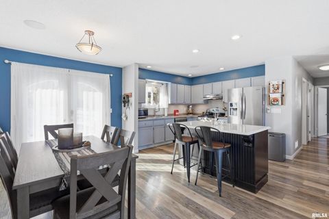 Tiny photo for 3880 TANGLEFOOT Court, Bettendorf, IA 52722 (MLS # QC4270079)