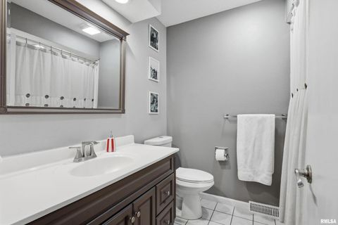 Tiny photo for 3880 TANGLEFOOT Court, Bettendorf, IA 52722 (MLS # QC4270079)