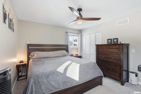 Tiny photo for 3880 TANGLEFOOT Court, Bettendorf, IA 52722 (MLS # QC4270079)