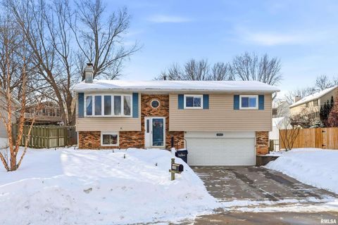 Photo of 3880 TANGLEFOOT Court, Bettendorf, IA 52722 (MLS # QC4270079)