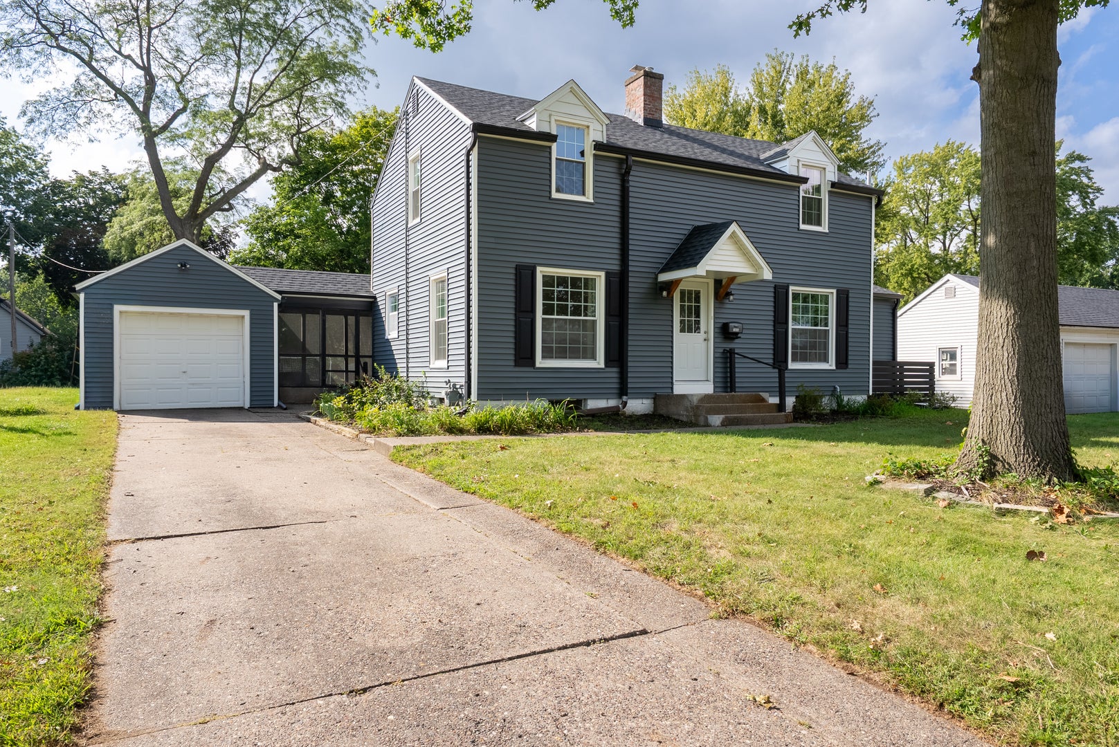 1606 Coffelt Avenue