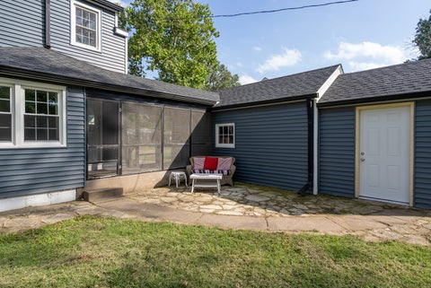 Tiny photo for 1606 Coffelt Avenue, Davenport, IA 52803 (MLS # 12764930)