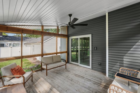 Tiny photo for 1606 Coffelt Avenue, Davenport, IA 52803 (MLS # 12764930)