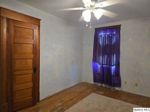 Tiny photo for 722 Wabash Avenue, Carthage, IL 62321 (MLS # 12363649)