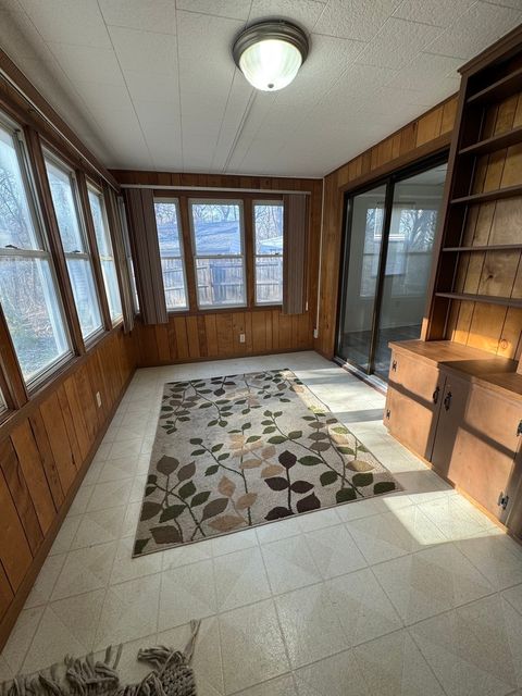 Tiny photo for 1103 37th St Ct, Moline, IL 61265 (MLS # 12606562)