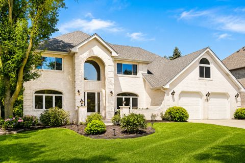 Photo of 6722 Sweetbriar Lane, Darien, IL 60561 (MLS # 12705683)