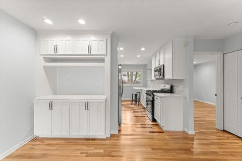 Tiny photo for 2056 Essex Court, Streamwood, IL 60107 (MLS # 12462639)