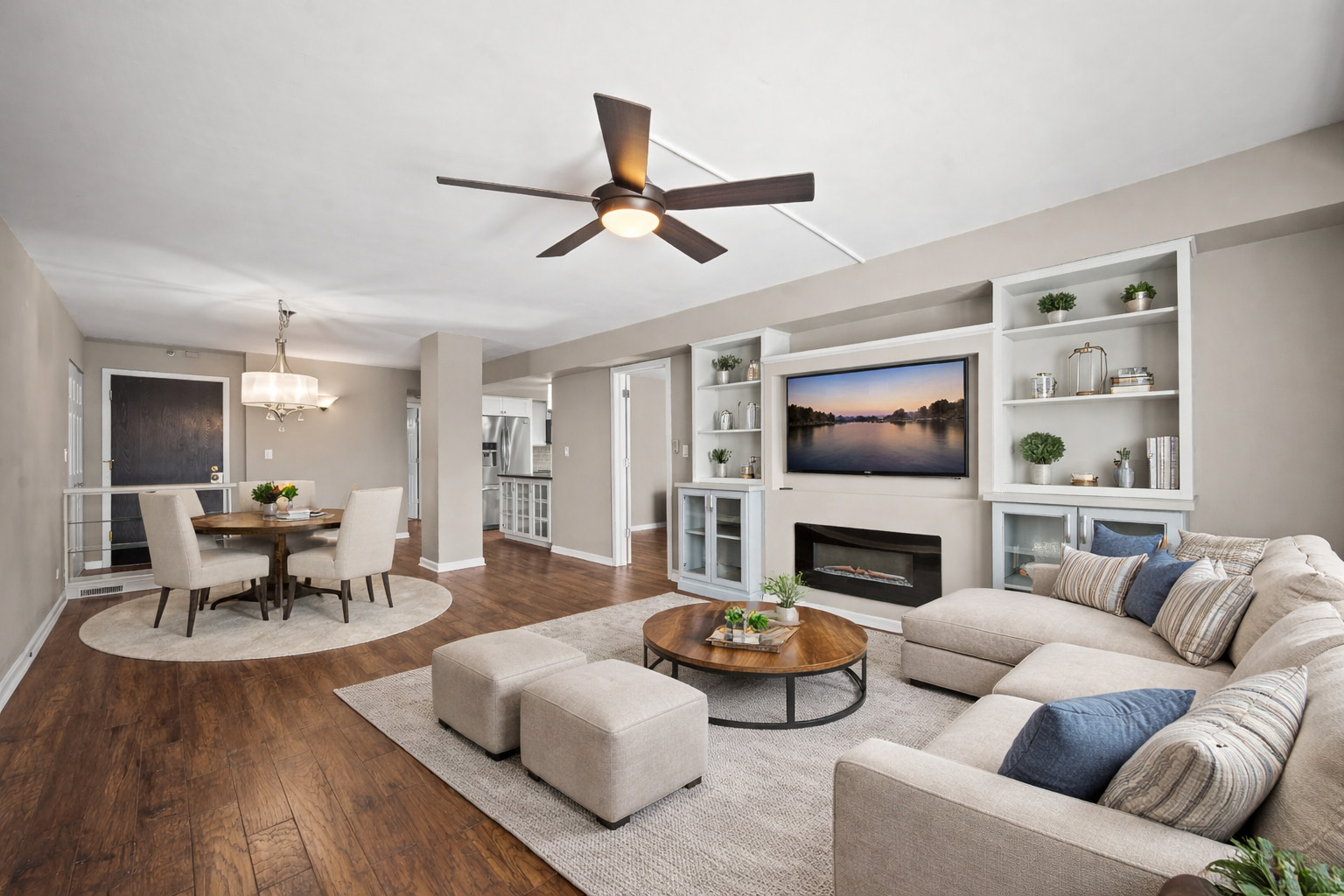 1738 Chicago Avenue 805