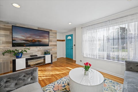 Tiny photo for 9522 Davis Street, Franklin Park, IL 60131 (MLS # 12780288)