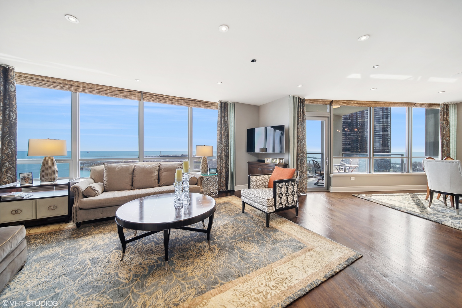 600 N Lake Shore Drive 1104