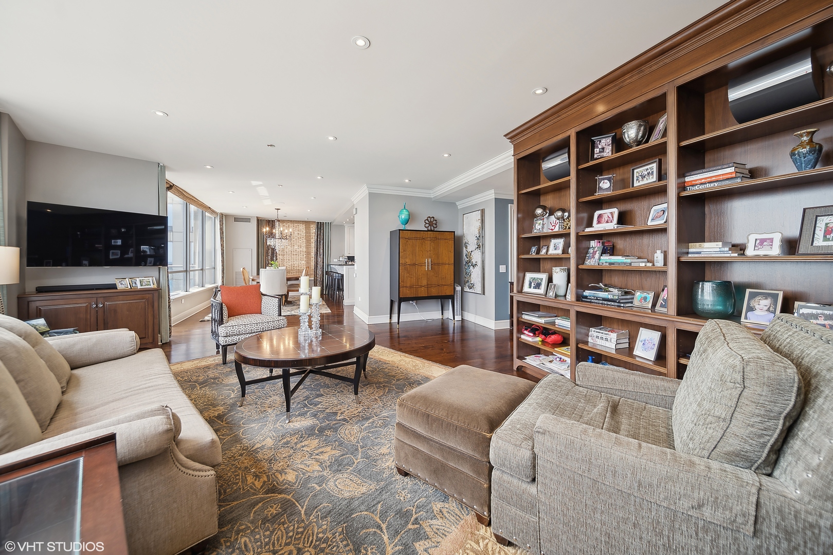 600 N Lake Shore Drive 1104