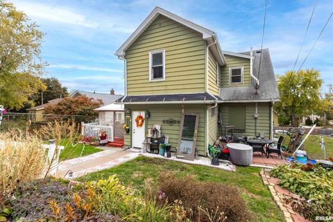 Tiny photo for 2114 TELEGRAPH Road, Davenport, IA 52804 (MLS # QC4268609)