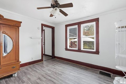 Tiny photo for 2114 TELEGRAPH Road, Davenport, IA 52804 (MLS # QC4268609)