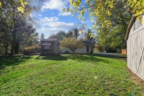Tiny photo for 14 W Surrey Lane, Barrington Hills, IL 60010 (MLS # 12501456)