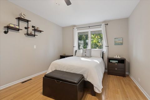 Tiny photo for 14 W Surrey Lane, Barrington Hills, IL 60010 (MLS # 12501456)