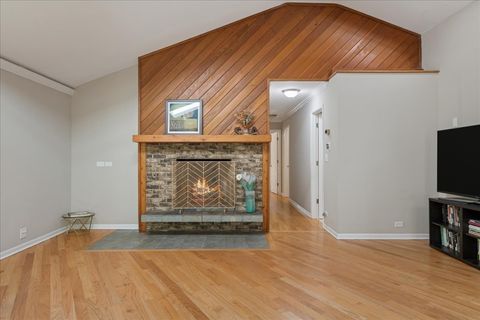 Tiny photo for 14 W Surrey Lane, Barrington Hills, IL 60010 (MLS # 12501456)