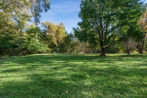 Tiny photo for 14 W Surrey Lane, Barrington Hills, IL 60010 (MLS # 12501456)