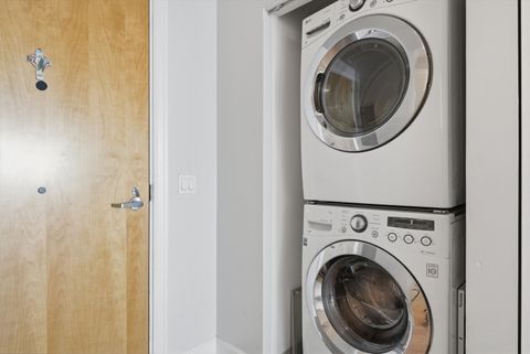 Tiny photo for 1629 S Prairie Avenue #1809, Chicago, IL 60616 (MLS # 12592233)