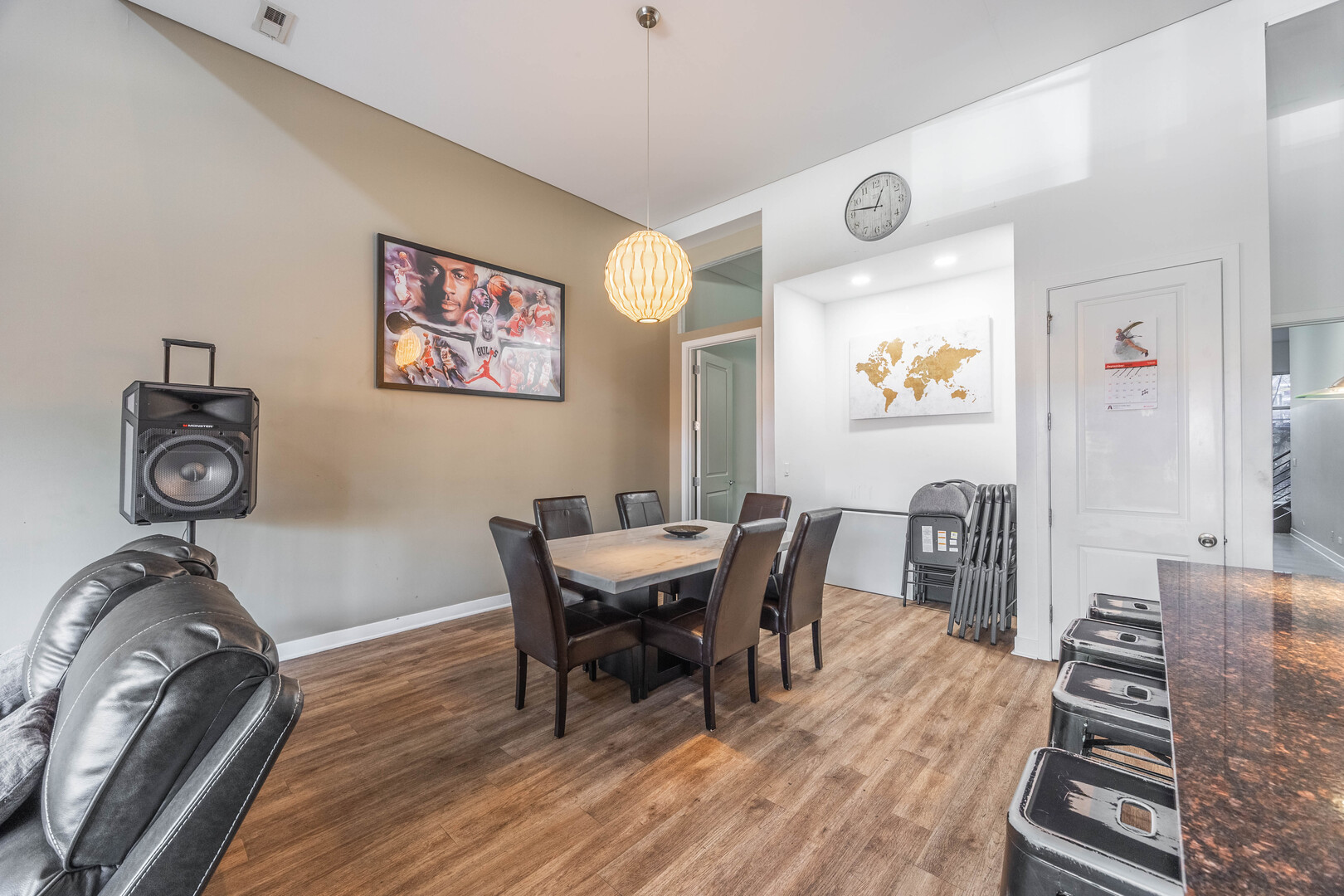 1002 W Lake Street 2