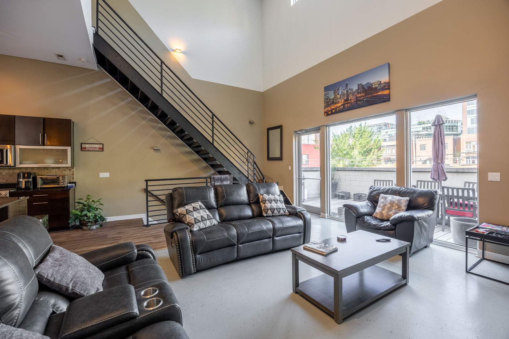 1002 W Lake Street 2