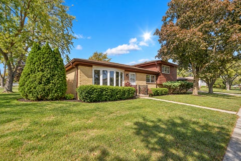 Tiny photo for 36 S Highview Avenue, Addison, IL 60101 (MLS # 12780128)