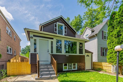 Photo of 1914 Foster Street, Evanston, IL 60201 (MLS # 12772872)