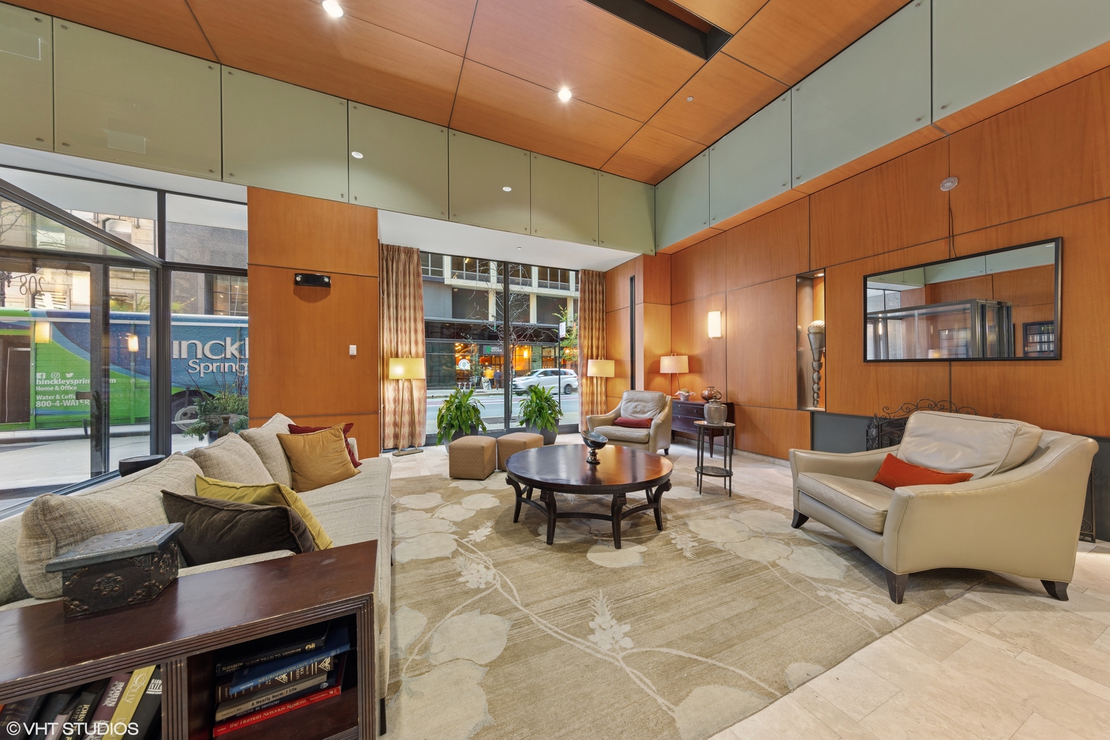 208 W Washington Street 1205