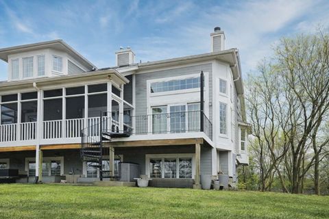 Tiny photo for 1016 N Glenview Court, Palatine, IL 60067 (MLS # 12588293)