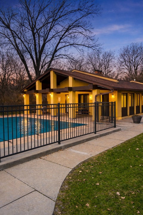 Tiny photo for 1050 Holbrook Road #I, Homewood, IL 60430 (MLS # 12598796)