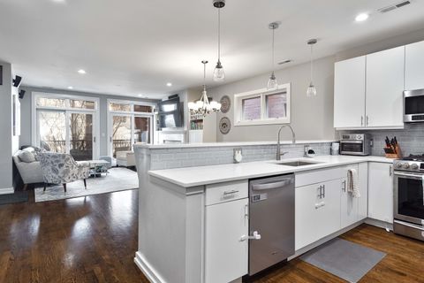 Tiny photo for 675 N PEORIA Street #3N, Chicago, IL 60642 (MLS # 12616466)