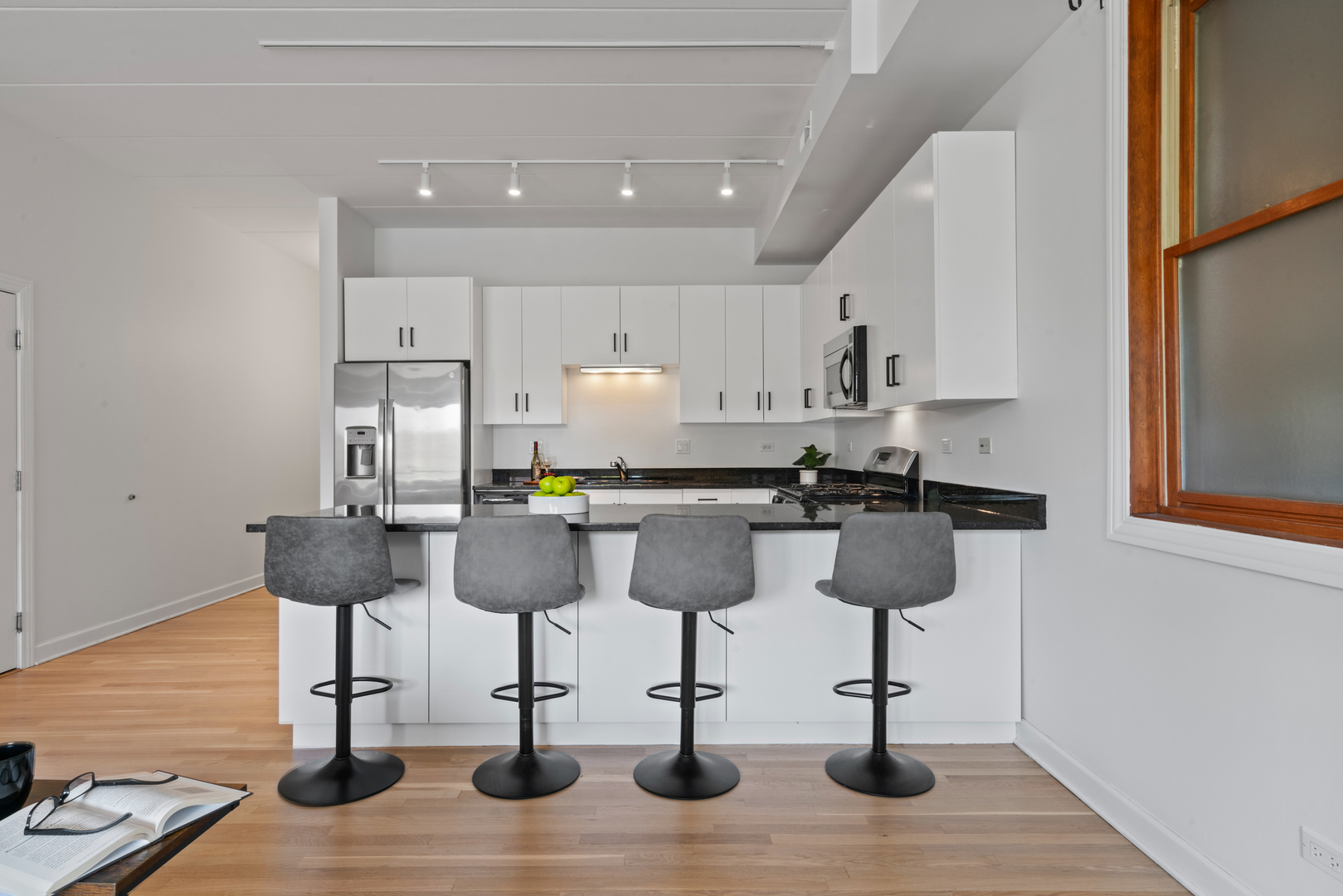 1332 W Madison Street 2E