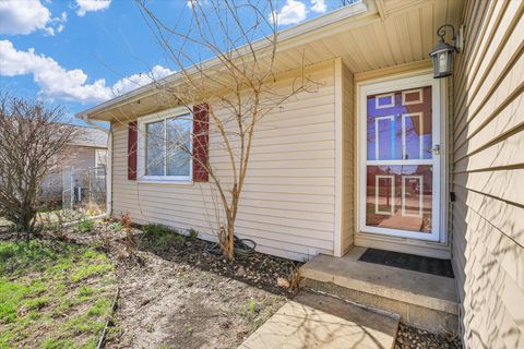 Tiny photo for 1303 GREENRIDGE Drive, Urbana, IL 61802 (MLS # 12586644)