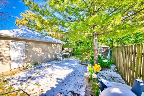 Tiny photo for 345 Ash Avenue, Wood Dale, IL 60191 (MLS # 12507405)