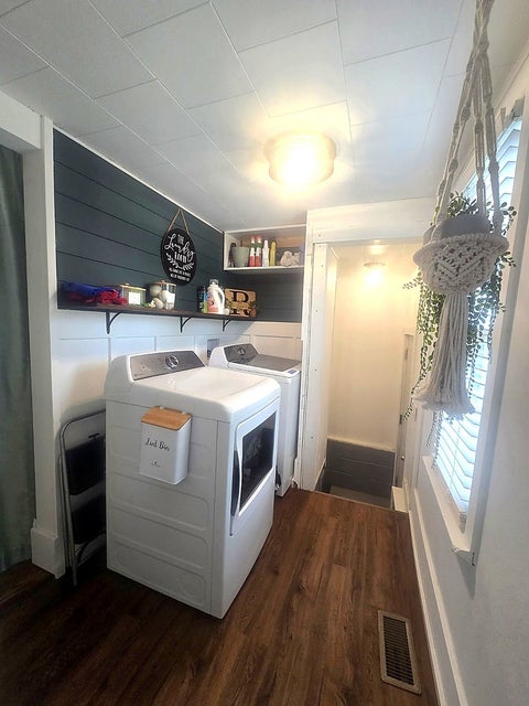 Tiny photo for 210 E 6th Avenue, Clifton, IL 60927 (MLS # 12652034)