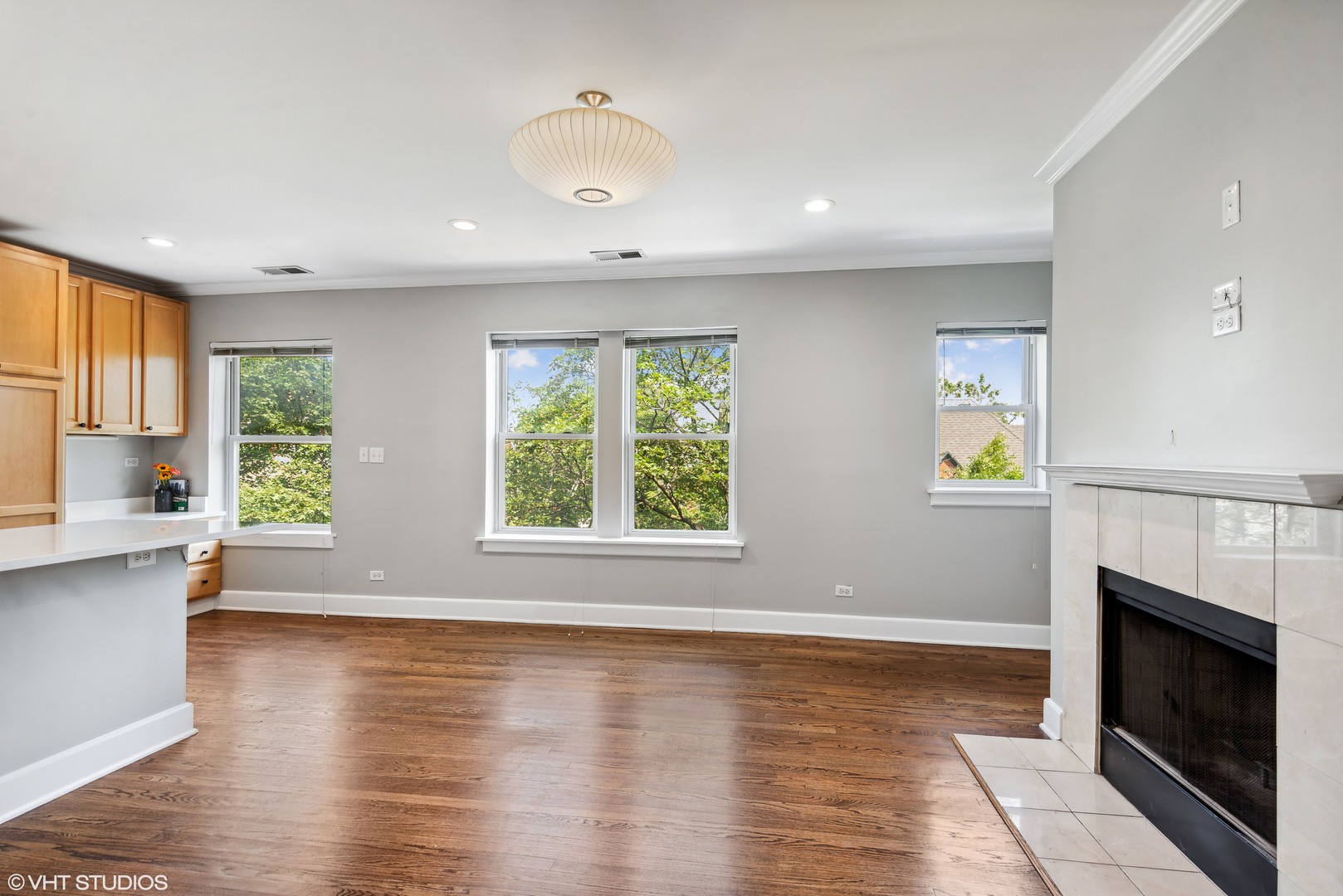 3456 N Janssen Avenue G3