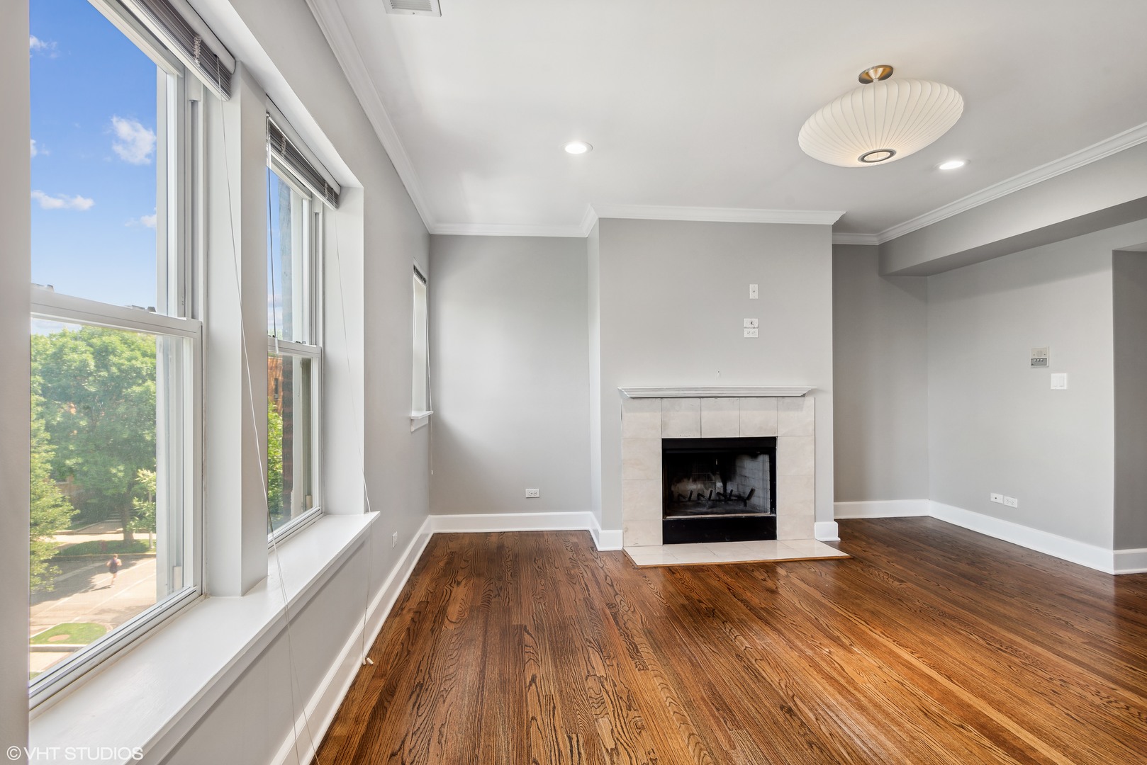 3456 N Janssen Avenue G3