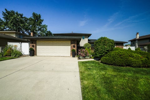 Tiny photo for 13940 Charleston Drive, Orland Park, IL 60462 (MLS # 12694513)