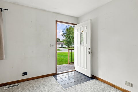 Tiny photo for 145 Shawnee Drive, Carol Stream, IL 60188 (MLS # 12768089)