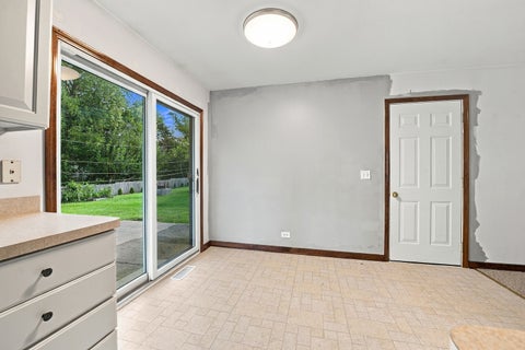 Tiny photo for 145 Shawnee Drive, Carol Stream, IL 60188 (MLS # 12768089)